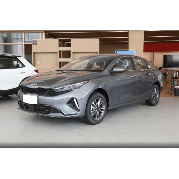 Левое рулевое управление Литий батарея KIA K3 2024 Электромобиль Энергетическое транспортное средство Седан для взрослых