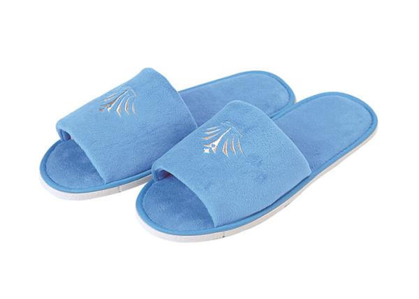 White Velvet Material Disposable Hotel Slippers Solid Imprinted Customized Logo