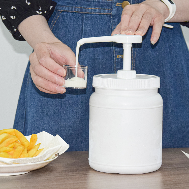 Насос распределителя соуса головы Std с пластмасовым контейнером 2500ml