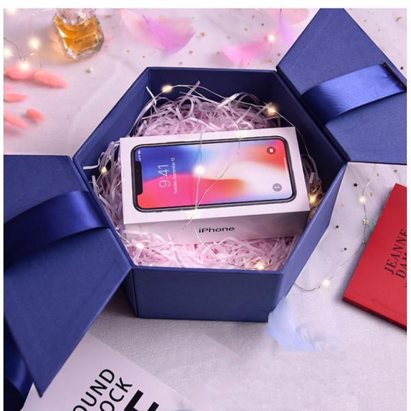 Сердце подарка дня Святого Валентина коробки изготовленного на заказ картона упаковывая оптовое сформировало подарочную коробку с лентой