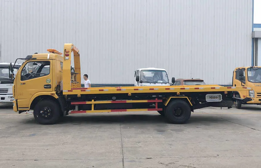 Dongfeng 4tons Road Car Rescue Tow Truck 6ton Flatbed Road Wrecker Vehicle