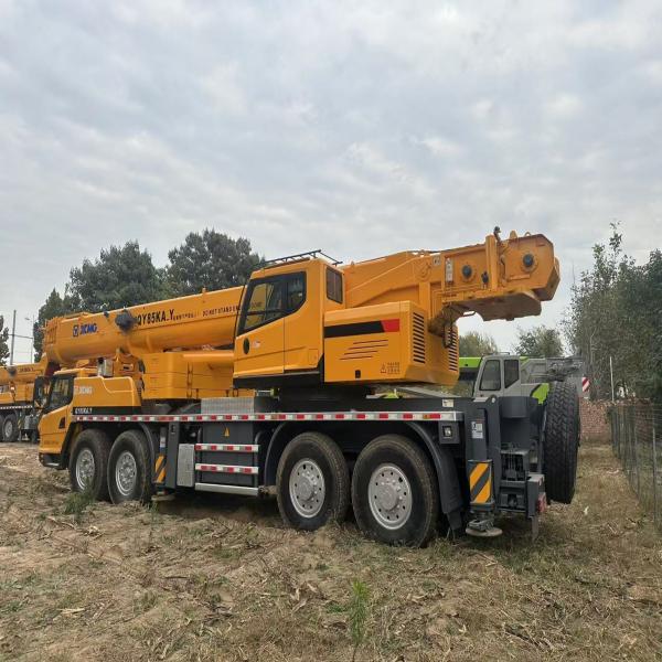 XCMG QY85KA Used Crane Trucks Heavy Equipment 85T