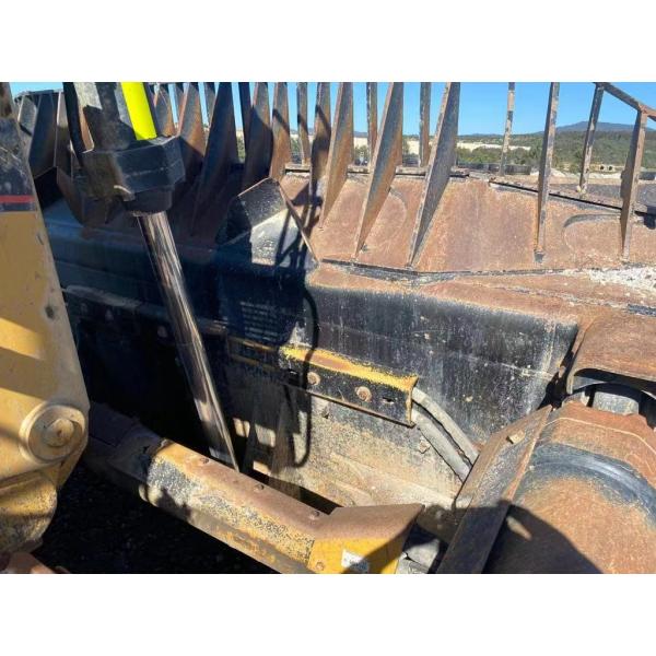 The Used Road Construction Machinery second hand cat Bulldozer Comes From China