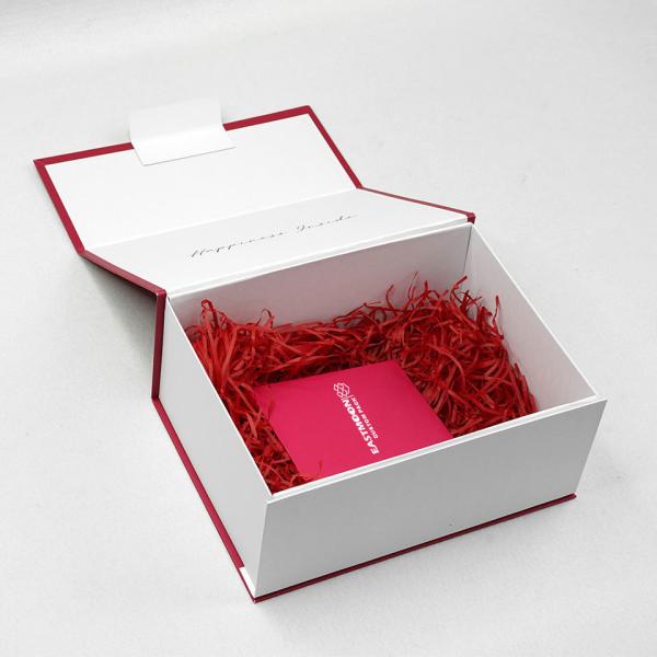 Personalised Paper Tone Box Cardboard Custom Logo Packaging Cosmetics Clothing Shoe Candy Candle Gift Box Corrugate