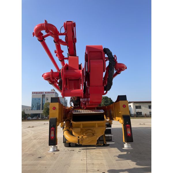 Sany 62M Concrete Pump Truck with 170 m³/h Output and 13.5 MPa Pressure on Volvo Chassis