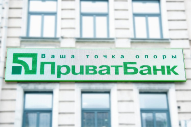 Двойной трехцветный программируемый прокручивающийся светодиодный знак для внутреннего зала