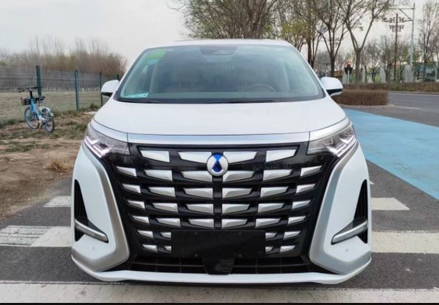 Denza D9 затыкает в гибридном двигателе 139HP 180km/H привода MPV 1.5T колеса электротранспорта 4
