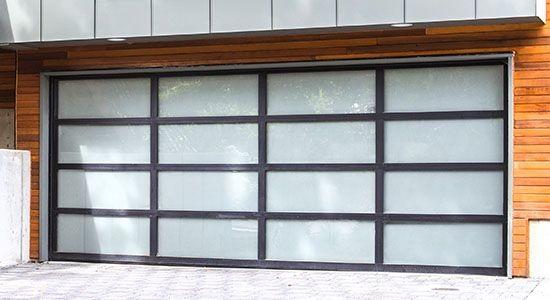 Farmhouse Double Automatic Garage Door 600N Electric Control 40mm Panel Thickness
