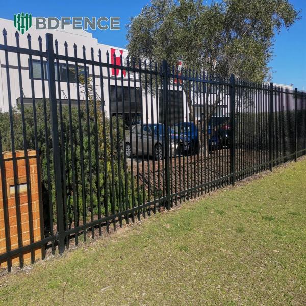 Durable Tubular Steel Fence Made From Galvanized Steel Pipe With Powder Coated Surface Treatment For Corrosion Resistance And Long Lasting