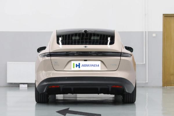 5 Seater 4WD Nio Et5 150 kwh Smart Electric Car High Power Midsize Sedan