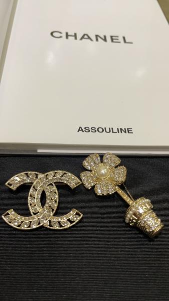 Double C Wheat Sheaf Brooch Light Gold Handmade With Diamond