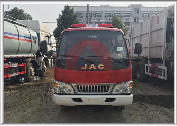 JAC Fire Fighting Vehicle , 4x2 International Fire Truck 120HP 3360mm Wheelbase