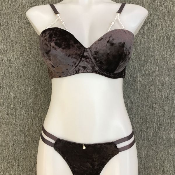 Foreign Trade Wholesale Underwear Women's Bra Underwire Velvet Bra Set Pearl Decoration Bra Underwear Panty Set
