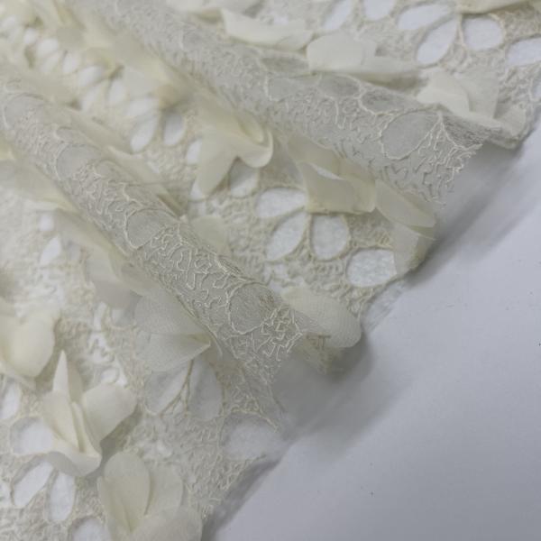 Fashionable Eyelet Cotton Embroidery Fabric Various M13-026