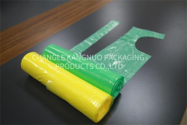 Green Color Plastic Aprons On A Roll Disposable Colored Food PE Aprons
