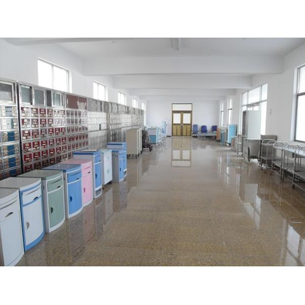 Durable ABS Hospital Bedside Cabinet Medicine Storage Locker With Castors ( ALS - CB106)