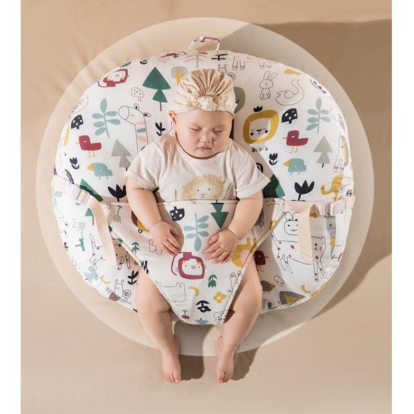 Newborn Feeding Pillow Made of Skin-Friendly Cotton and Featuring Animal Pattern
