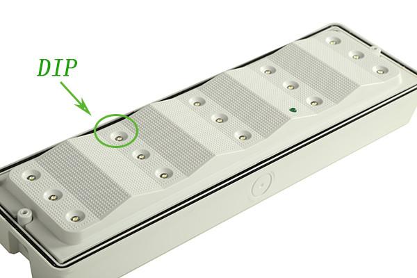 Luz de emergência impermeável plástica de poupança de energia com 3 anos de garantia
