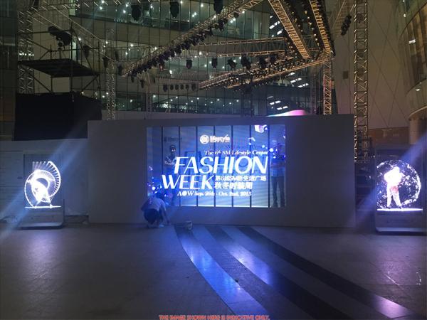 P4.81mm Transparent Led Video Wall / Rental Or Fixed Glass LED Screen Wall