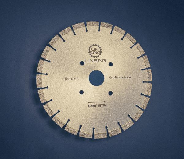 Wet/Dry Cutting Diamond Powder Alloy Steel Saw Blade for Granite D350MM 400MM D500MM