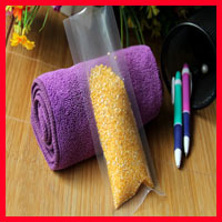 Барьер мешка стойки собственной личности мешков уплотнения вакуума еды алюминиевой фольги золота высокий для высушенной еды