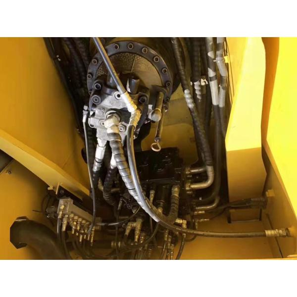 SK270D dan en segundo lugar los excavadores de Kobelco