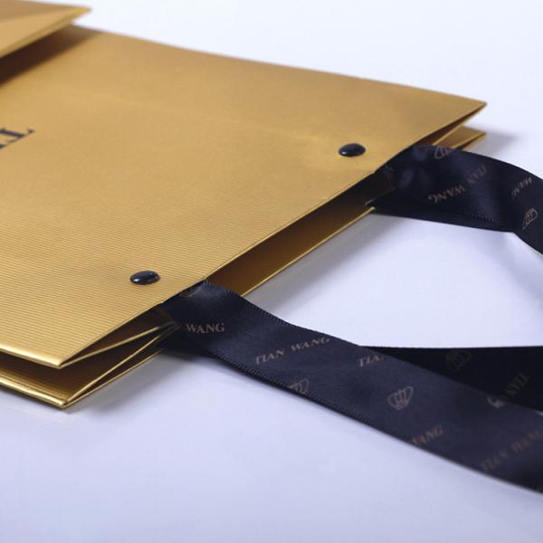 Os relógios feitos sob encomenda do papel do ouro da parte alta ensacam a corda Logo Printing da fita do cetim