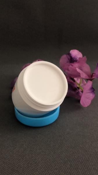 Two Pieces Plastic Cosmetic Bottles Multi Color Luxurious Cream Distribution