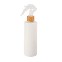 Bouteille de pulvérisation en bambou naturel en PET à épaules plates blanches pour tonifiant de parfum