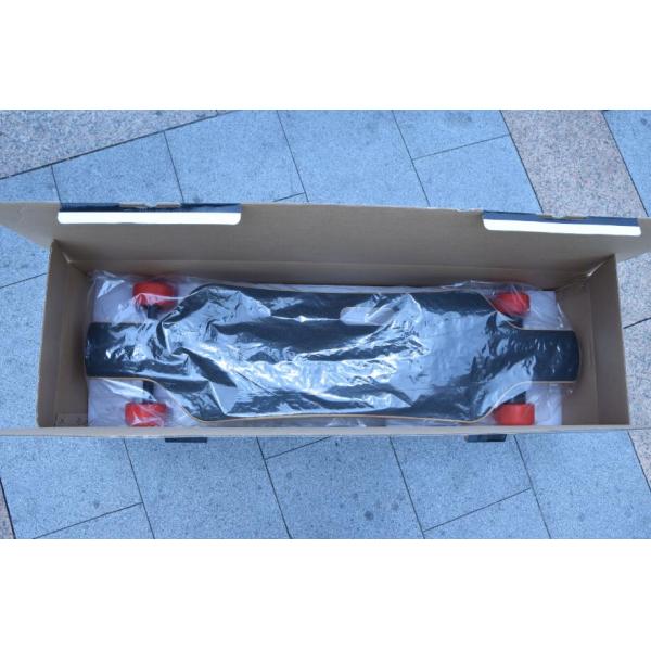 Safe Smart Balance 4 Wheel Skateboard 25km Range Per Charging