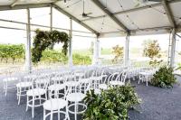 Tente de marquage blanche sport résistant aux intempéries polyvalent pour les jours de jeux pluvieux ou ensoleillés