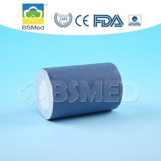 Rolo médico de pingamento cirúrgico do algodão do cuidado sem fôlego cor branca macia do comprimento da fibra de 13 - de 16mm