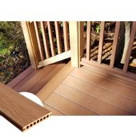 Le Decking composé de regard d'Eco de cavité en bois de plate-forme fait du jardinage 5,4 m 2.7m