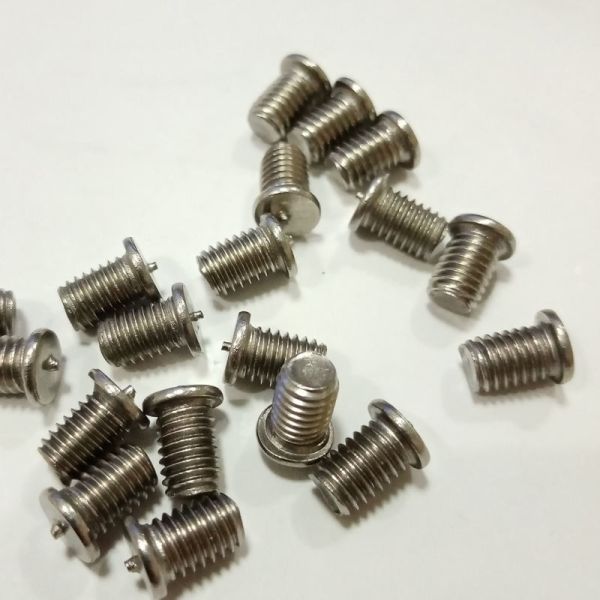 M5×8 CD Flanged Metric Weld Stud Galvanized Compliant With GB Standards
