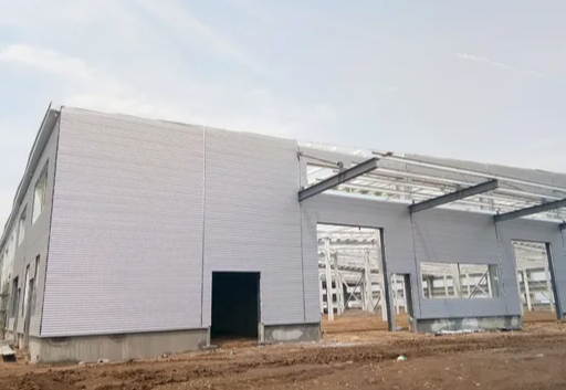 Metallic Light Prefab Hangar Shed with CE Certificate, Thermal Insulation, and Customized Design