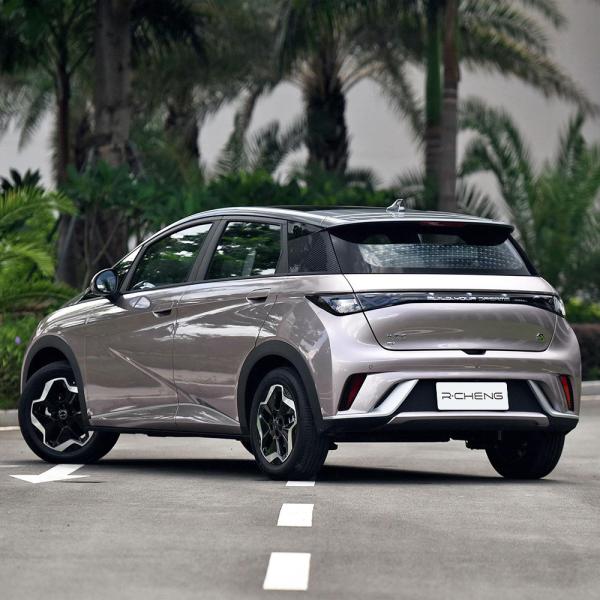 177Ps BYD Dolphin High Speed Electric Car 5 Seats Left Hand Drive 160km/H