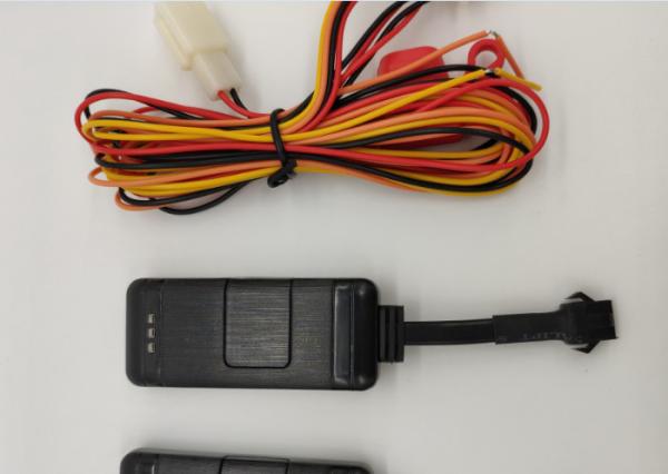 Plastics Shell Car GPS Tracker , G17H Vehicle Locator GPS With 50 Mah Battery
