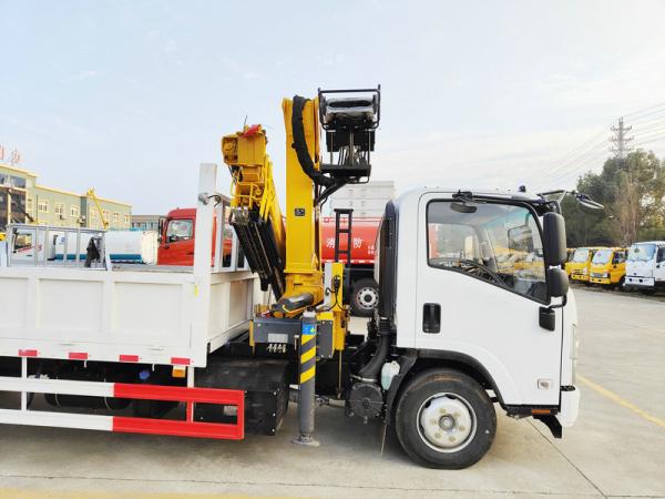 Cheaper Price 190HP ELF ISUZU Truck Mounted With Crane Folding Boom 6.3 Tons Crane for Sales