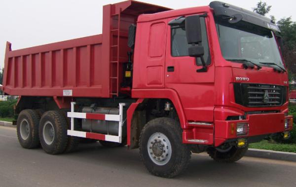 ZZ2167M5227 6x6 Garbage Compactor Truck All Wheel Drive Cargo Trucks SINOTRUCK Euro II III 380hp Power