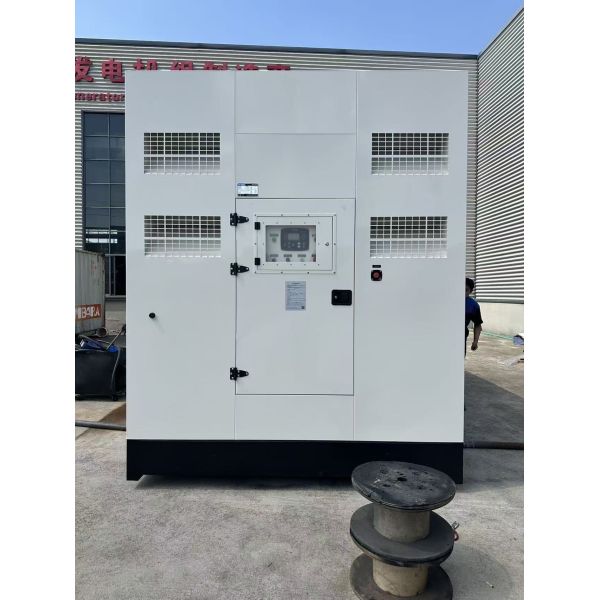 Reliable Yuchai-Powered 1000kW/1250kVA Diesel Generators for International Partners
