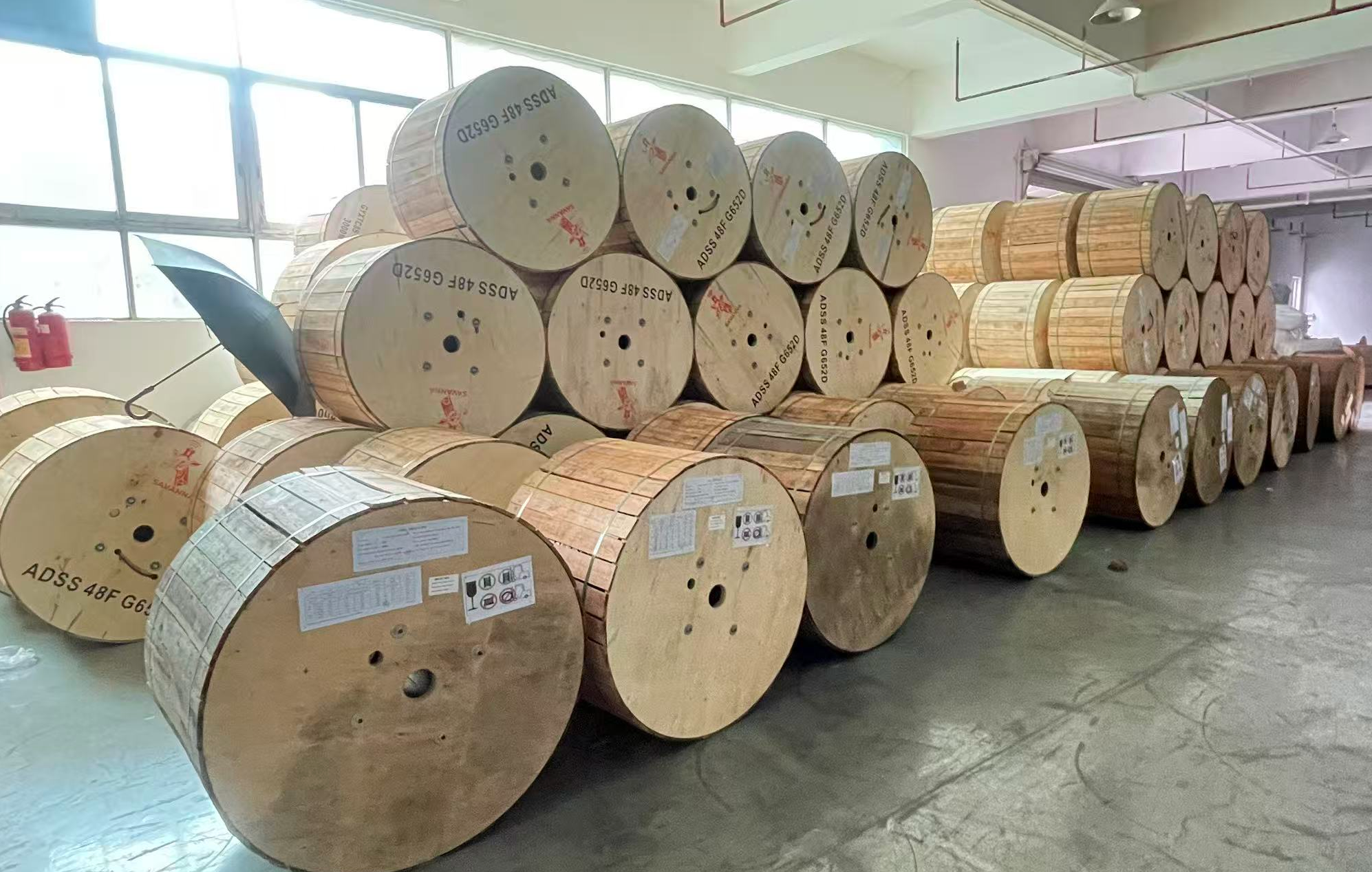 Optical Fiber Photoelectric Composite Overhead Ground Wire OPGW Cable 24 cores Single Mode G652 OPGW-24B1-67