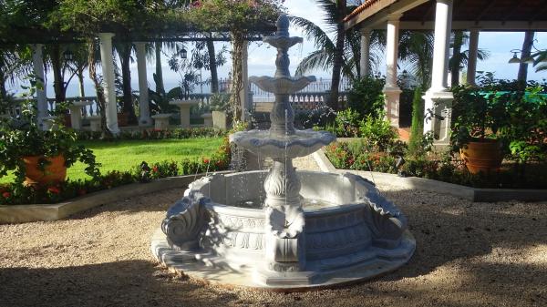 Garden stone white fountains,home white marble park stone fountain ,China stone carving Sculpture supplier
