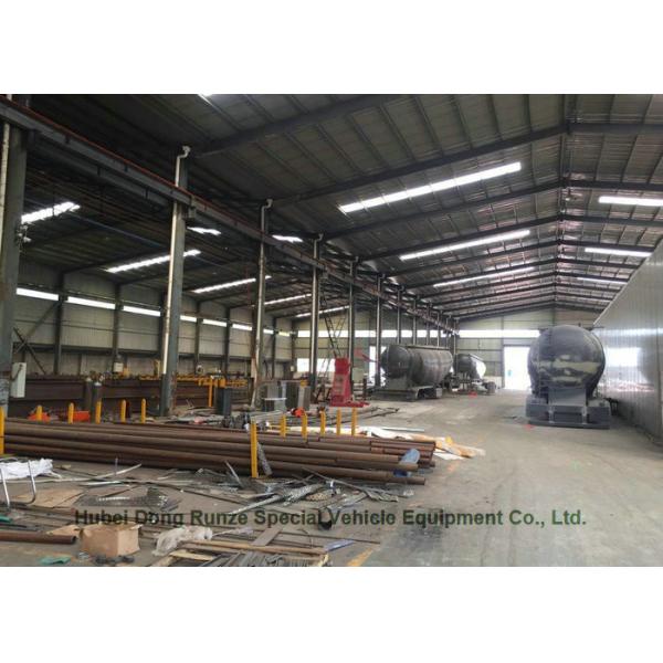 Tri Axle Tank Semi Trailer For Cement Bulk Powder Carry High Loading Capacity