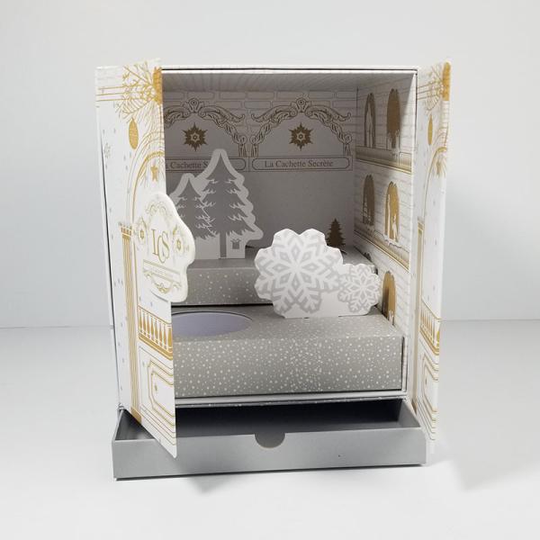 Dustproof Foldable Magnetic Gift Box , Antiwear Cardboard Box With Magnetic Closure