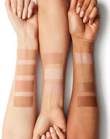 Fond de teint liquide beige en gros OEM / ODM avec fonction pores Service OEM/ODM Formule personnalisée Marque privée Sans logo Vente en gros B2B