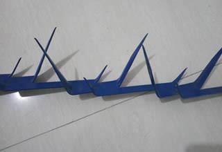 Razor Barbed Wire Anti Climb Wall Spikes Hot Dipped Metal 35-45mm Width