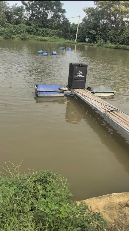 120kg Three-pack Full-automatic PP Plastic Aquaculture Feeding Machine Fish Farming Auto Feeder