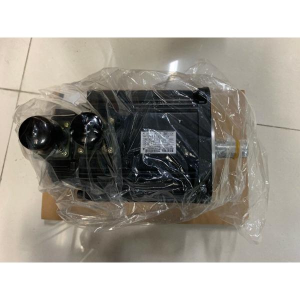 Мотор сервопривода 5.5KW AC Yaskawa SGMGH-55ACA41 42.1A 200V 1500RPM НОВЫЙ