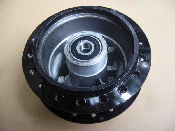 HONDA XL125 MOTORCYCLE MOTORBIKE MOTOR  R R HUB