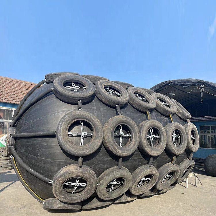 Qingdao China Suppliers Manufacturers 65% Natural Rubber Yokohama Pneumatic Fender for Berthing or Dock for Boat Ship Pontoon